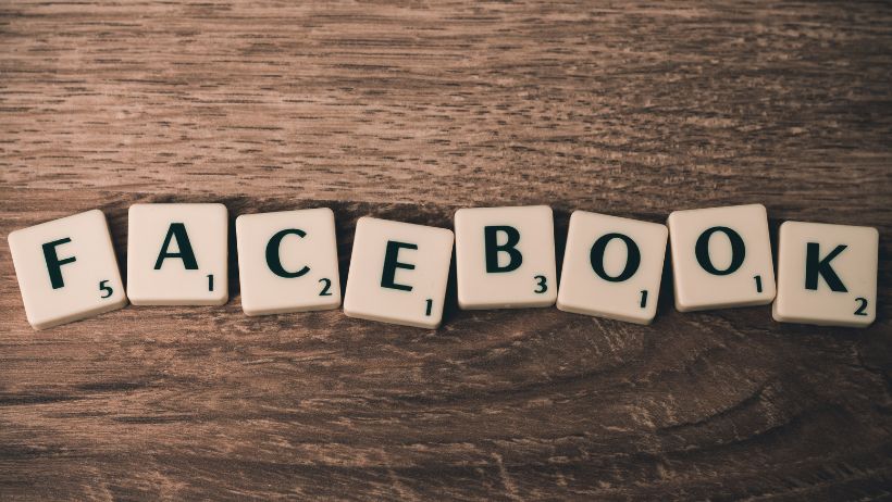 Oglaševanje Facebook